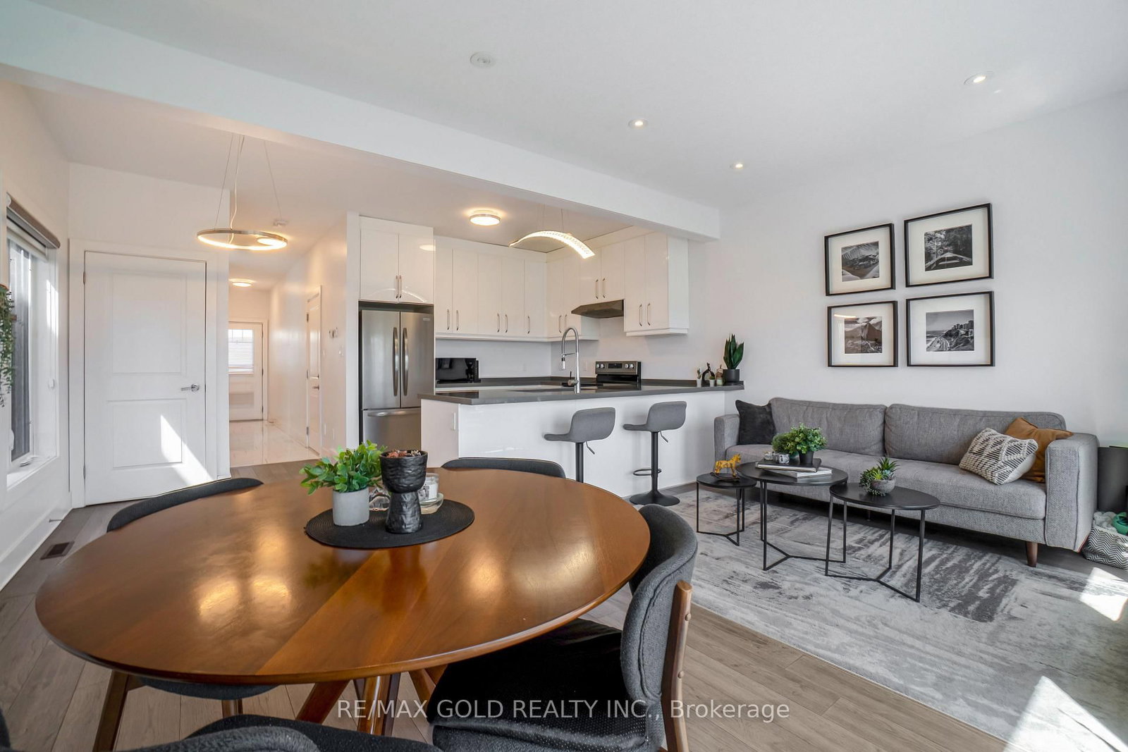 2621 Holbrook Drive, Unit 8 - Photo 6