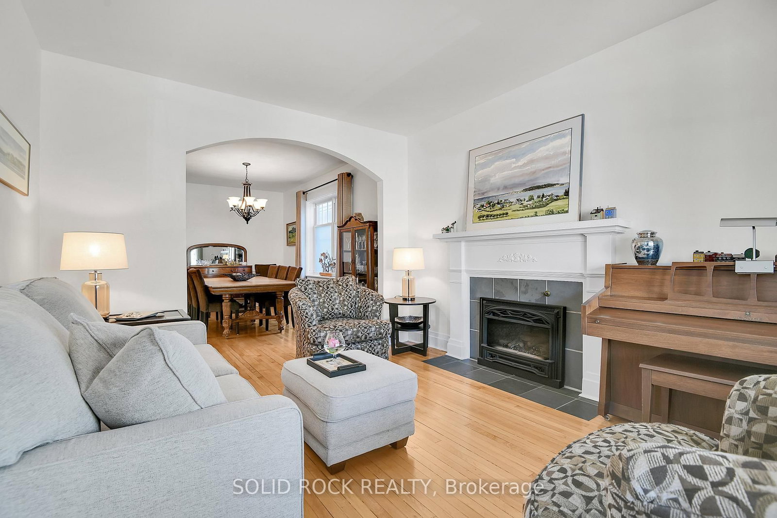 Listing Image 7