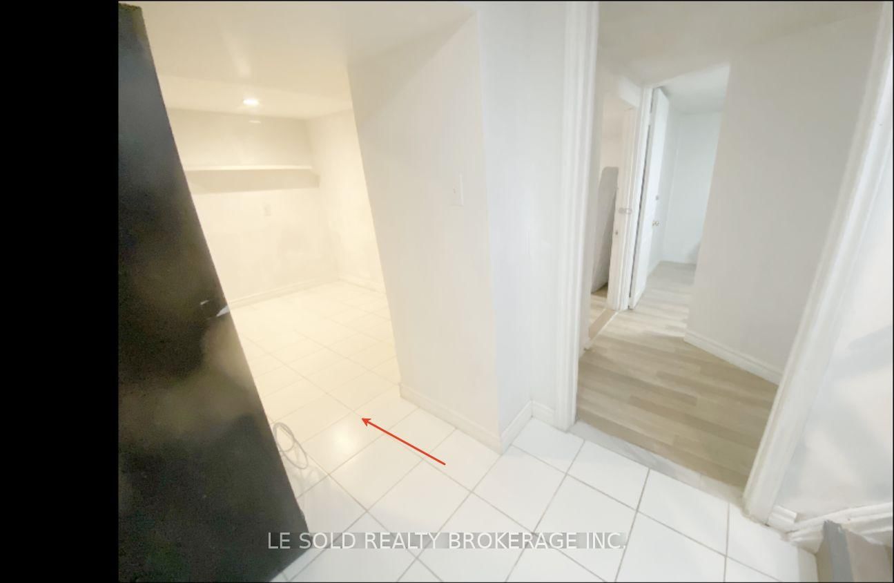 145 Leland Street, Unit Den Bsmt