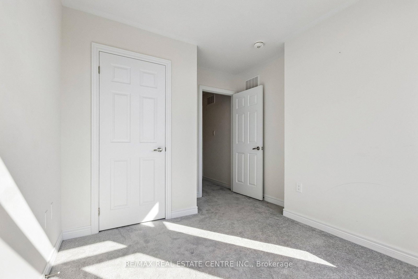 166 Deerpath Drive • #52 • Guelph, ON photo 38
