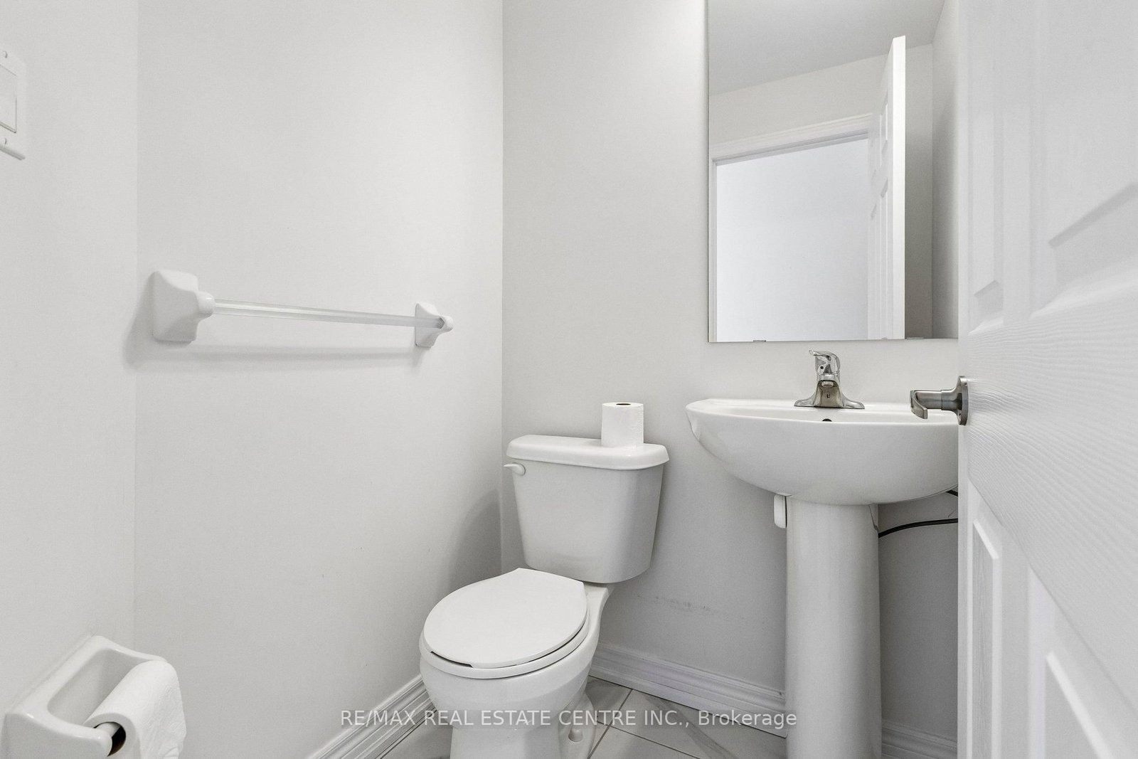 166 Deerpath Drive, Unit 52 - Photo 6