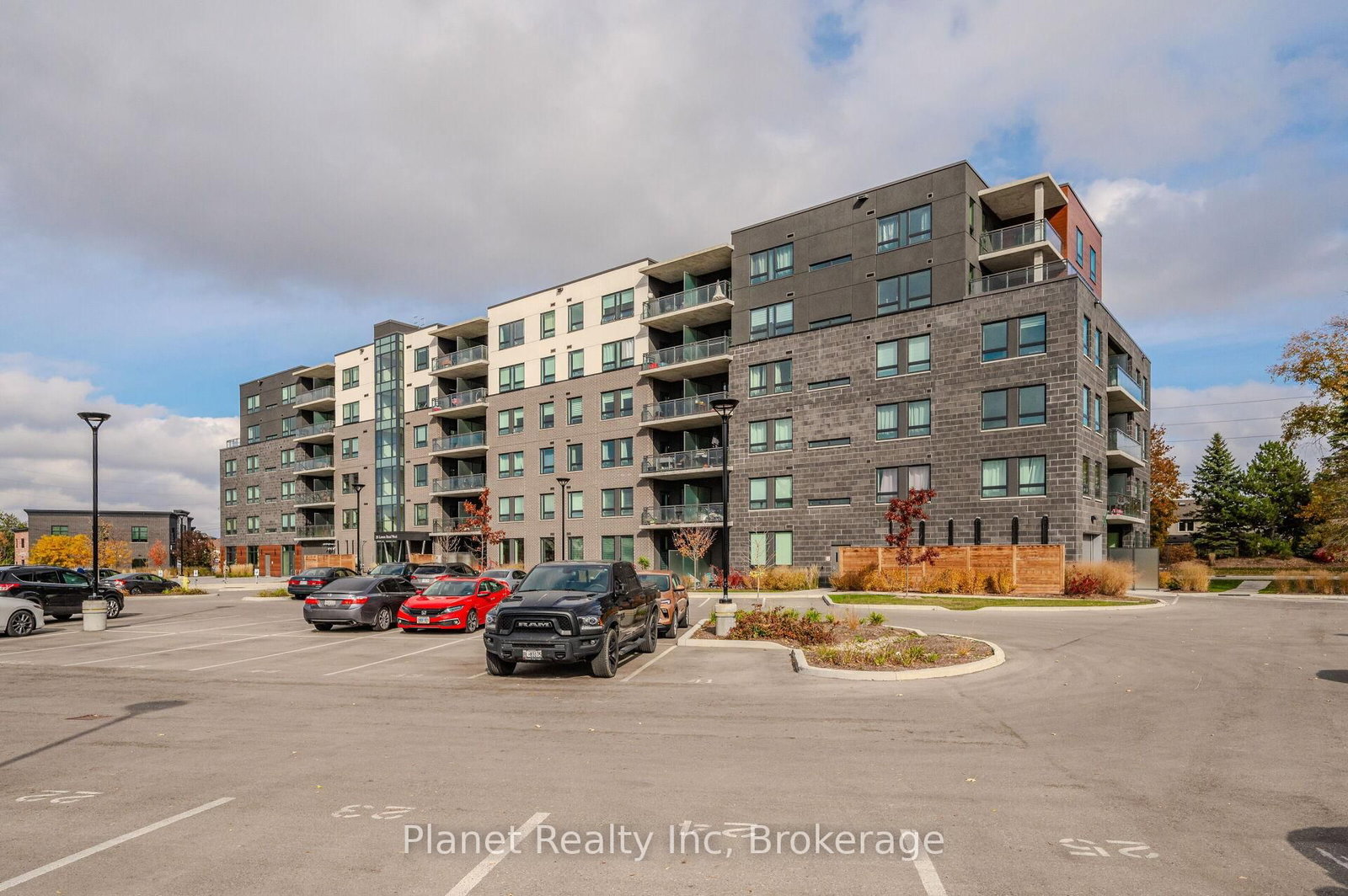 26 Lowes Road W, Unit 611 - Photo 2