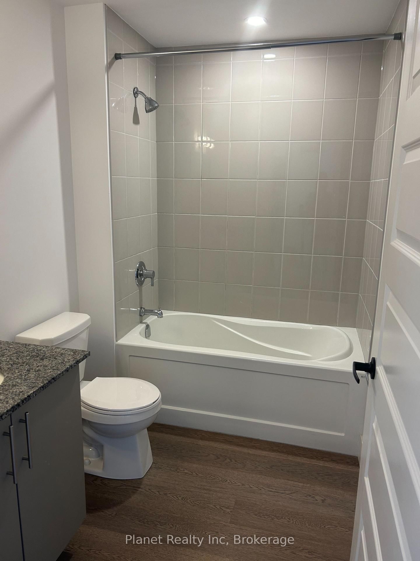 26 Lowes Road W, Unit 611 - Photo 6