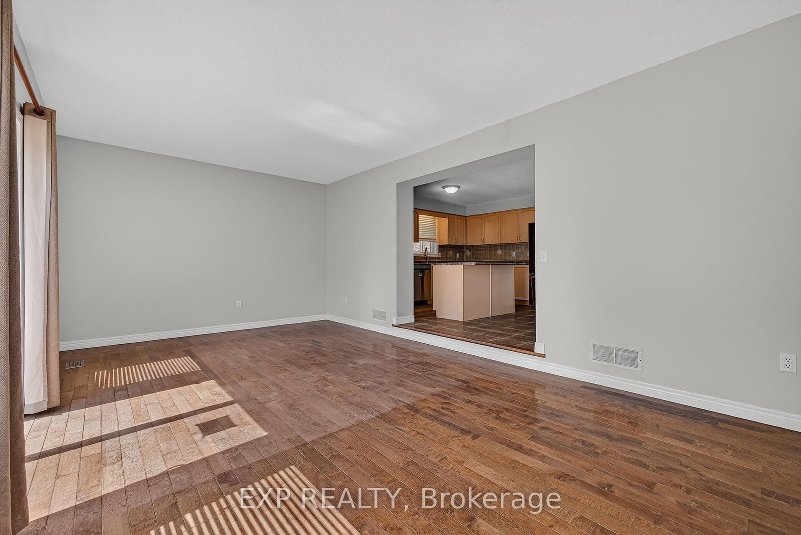 19 Sinclair Street • Guelph, ON photo 11
