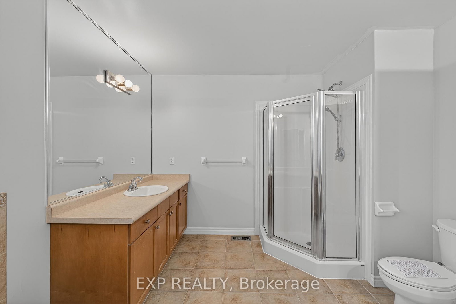 19 Sinclair Street • Guelph, ON photo 23