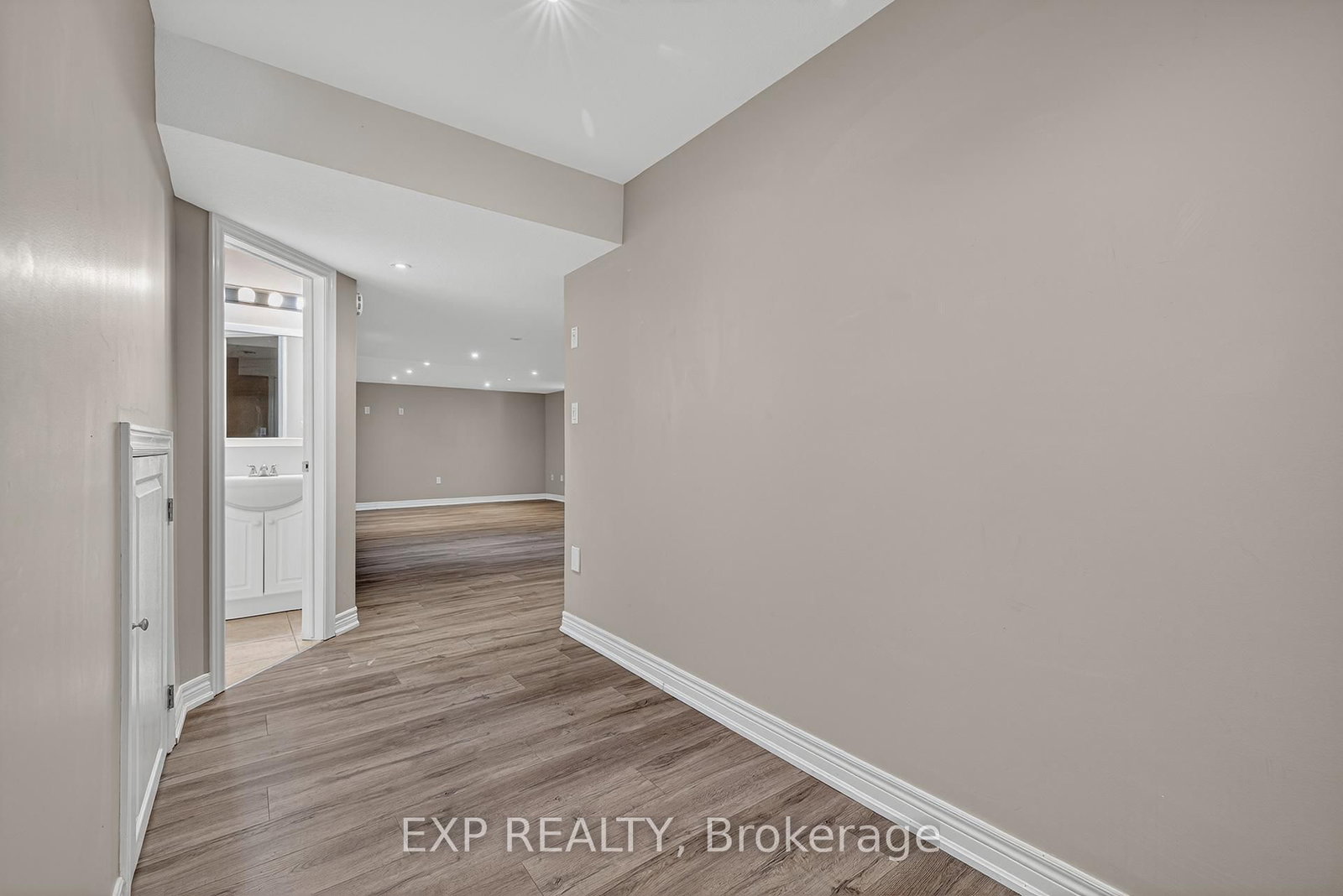 19 Sinclair Street • Guelph, ON photo 27