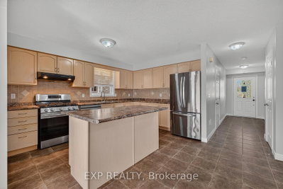 19 Sinclair Street • Guelph, ON photo 4