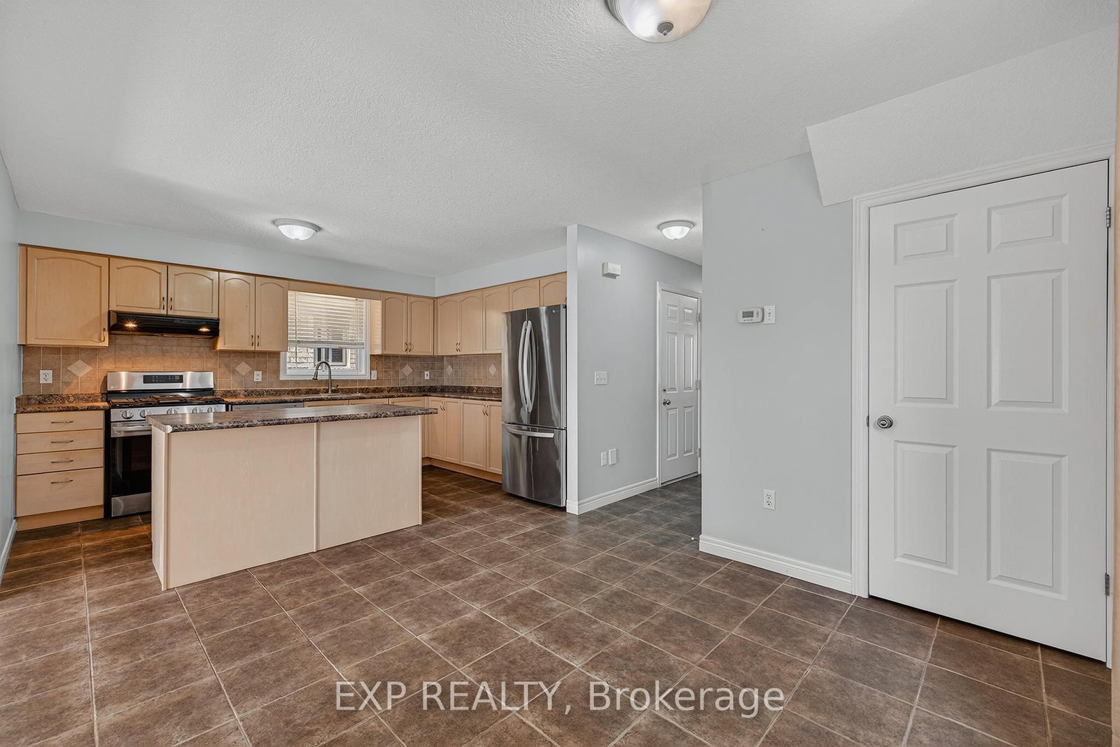 19 Sinclair Street • Guelph, ON photo 7