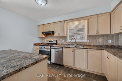19 Sinclair Street • Guelph, ON photo 9