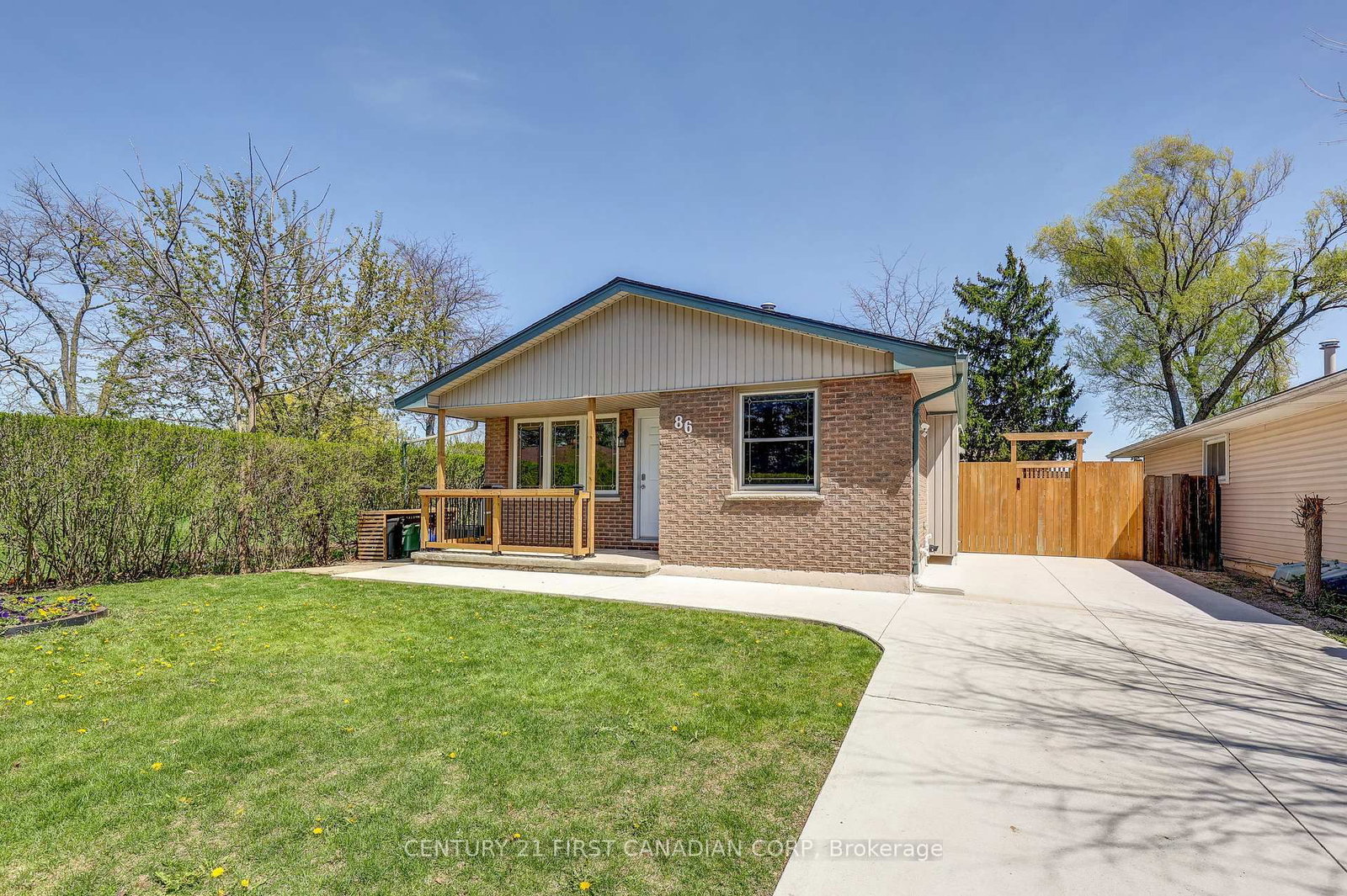 Detached House for sale at 86 Patience Crescent, London South, Ontario, N6E 2K9 - South X - MLS: X13056294