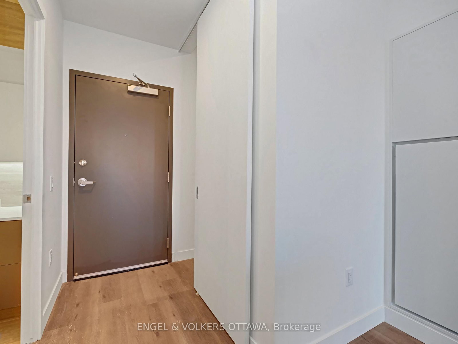 10 James Street, Unit 206 - Photo 8
