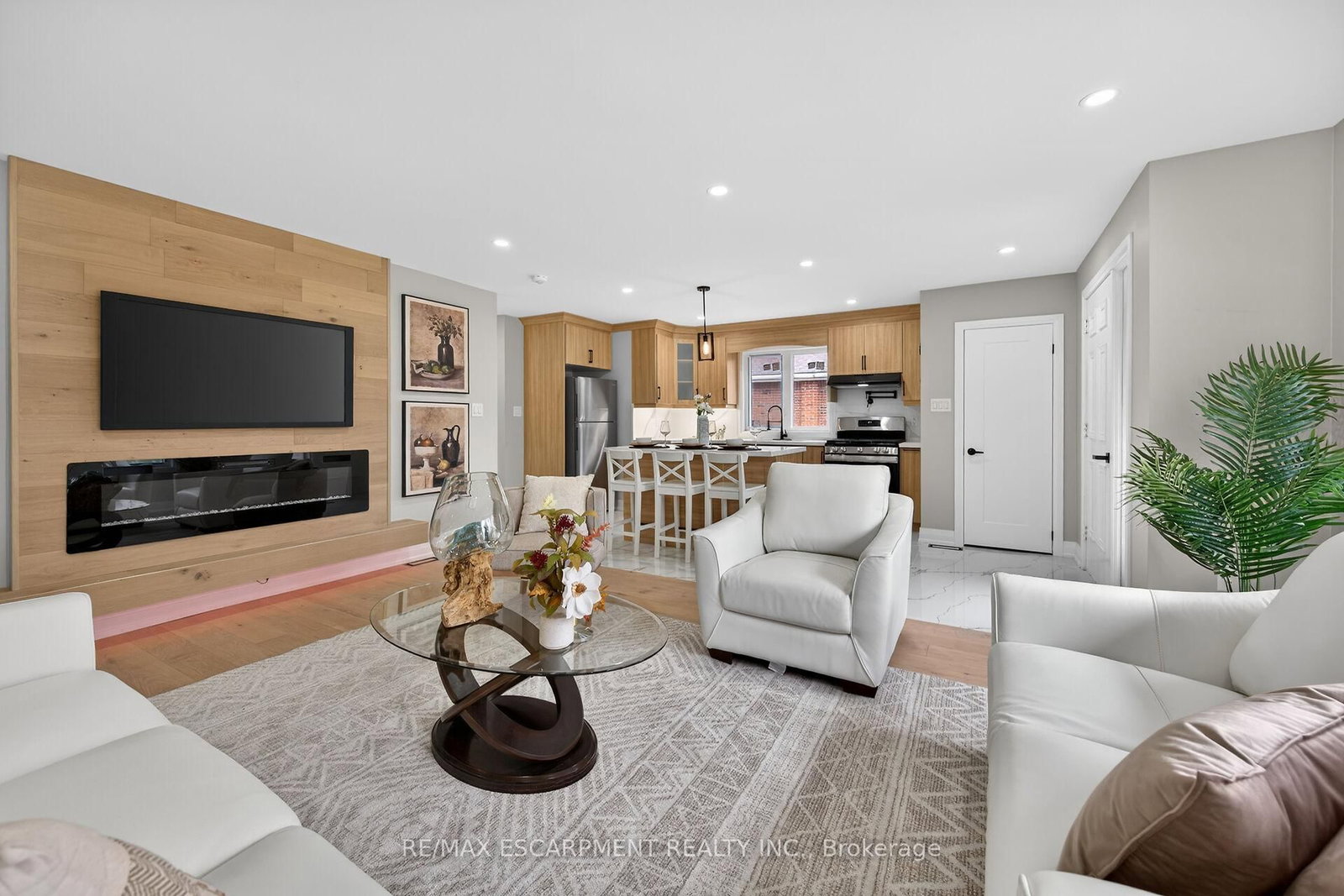 170 Fernwood Crescent - Photo 16