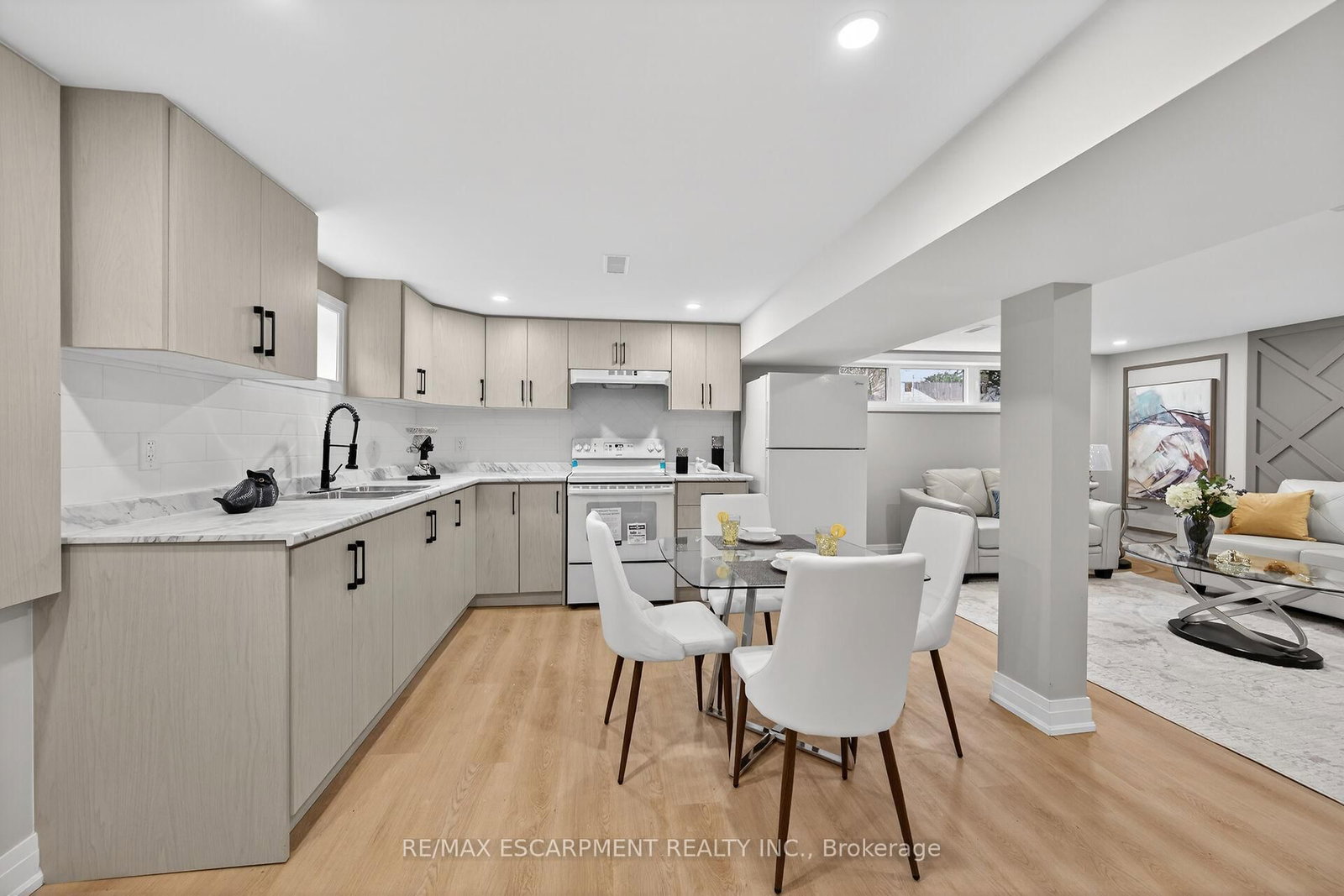 170 Fernwood Crescent - Photo 28