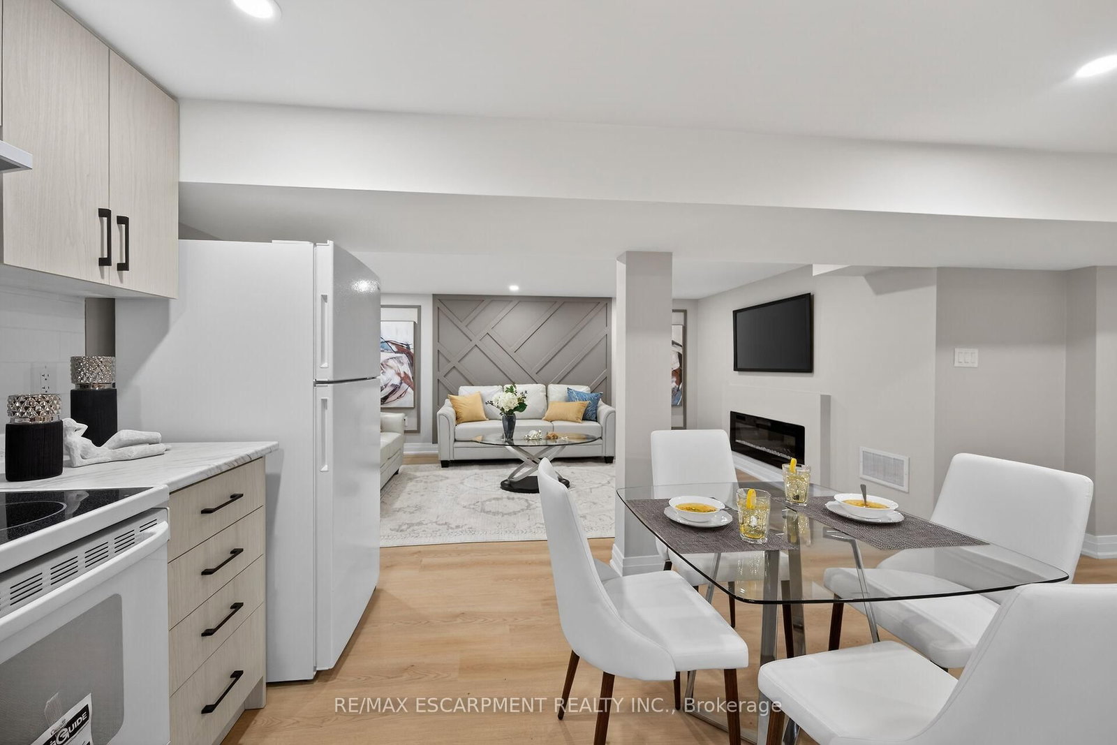 170 Fernwood Crescent - Photo 32