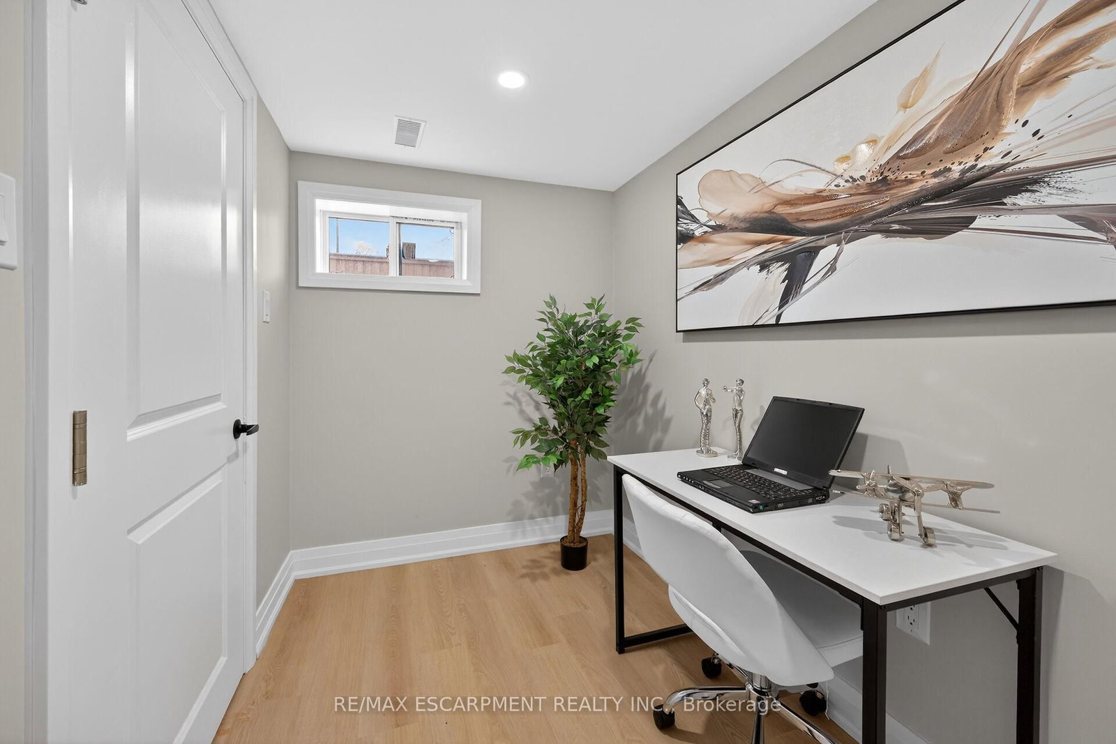 170 Fernwood Crescent - Photo 42