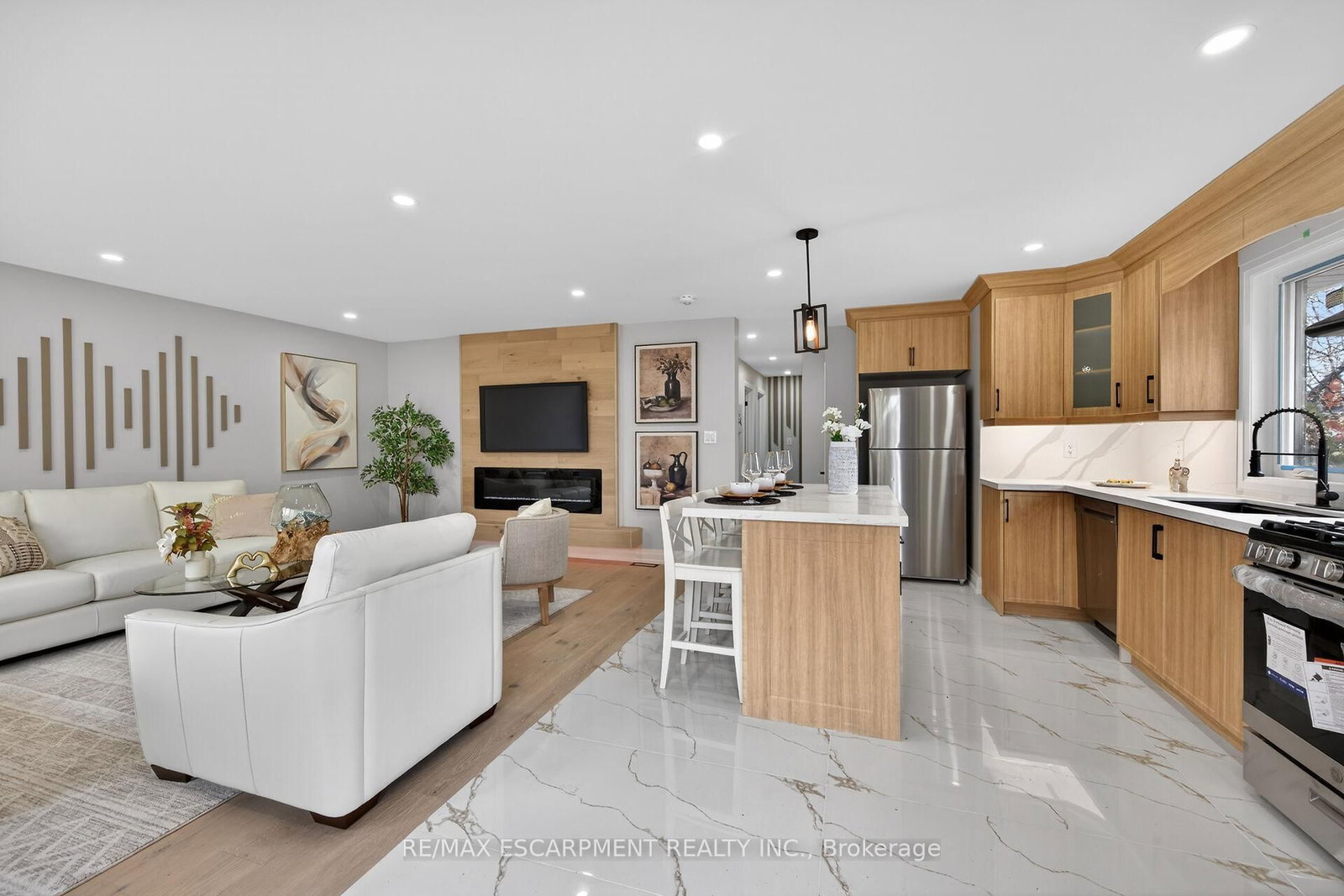 170 Fernwood Crescent - Photo 6