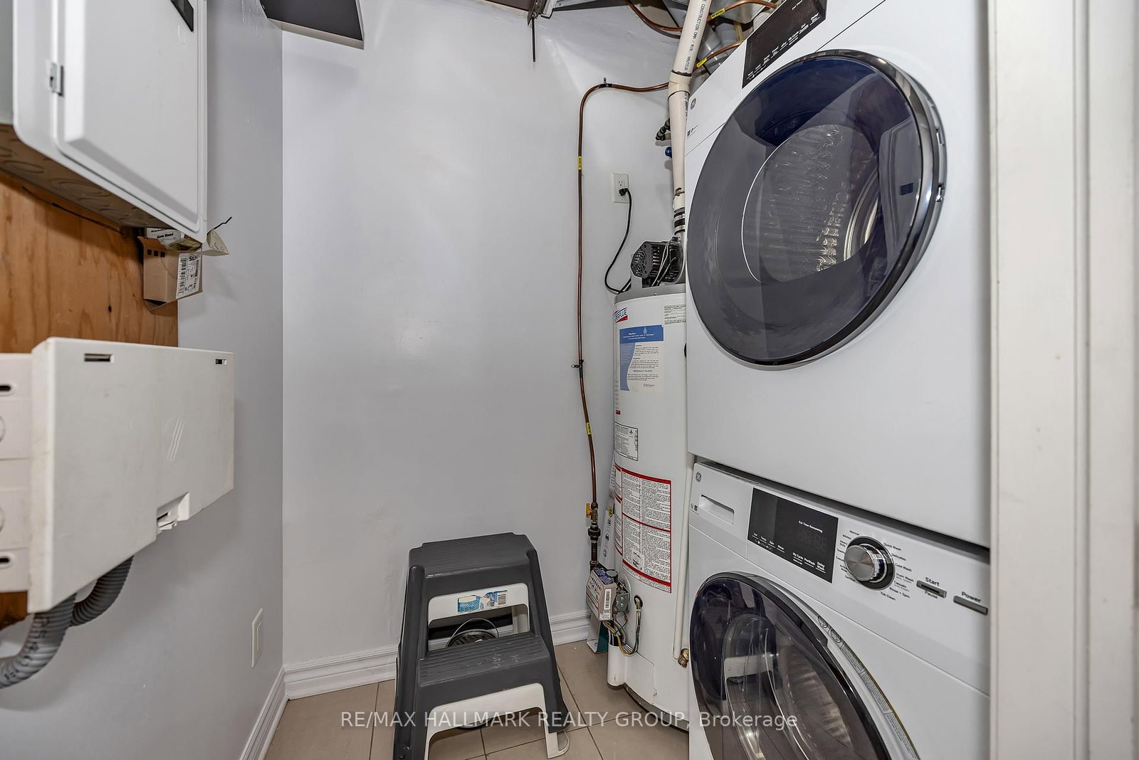 682 Churchill Avenue, Unit 310 - Photo 9