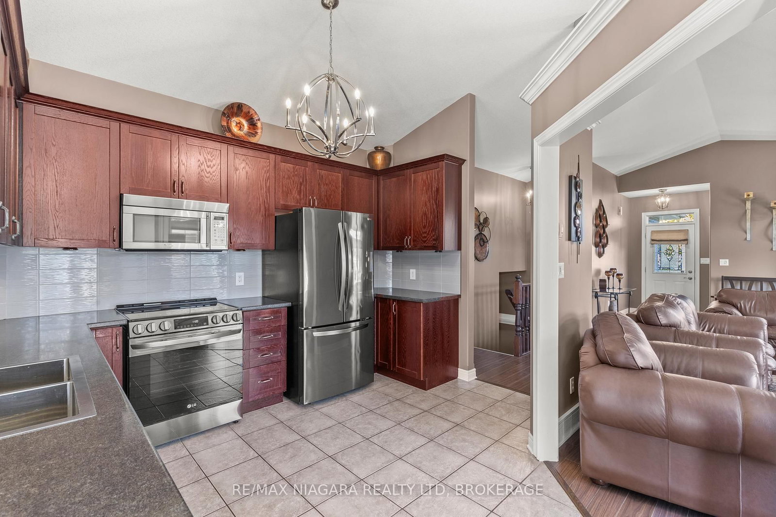 3579 Carver Street • Fort Erie, ON photo 10