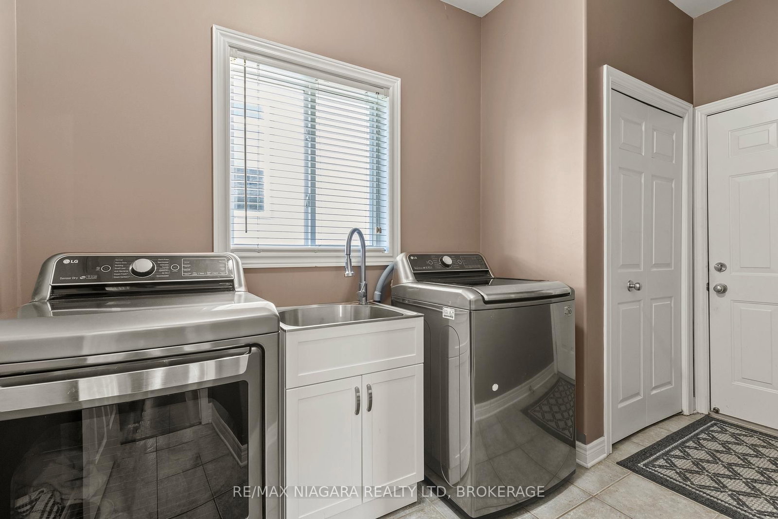 3579 Carver Street • Fort Erie, ON photo 21