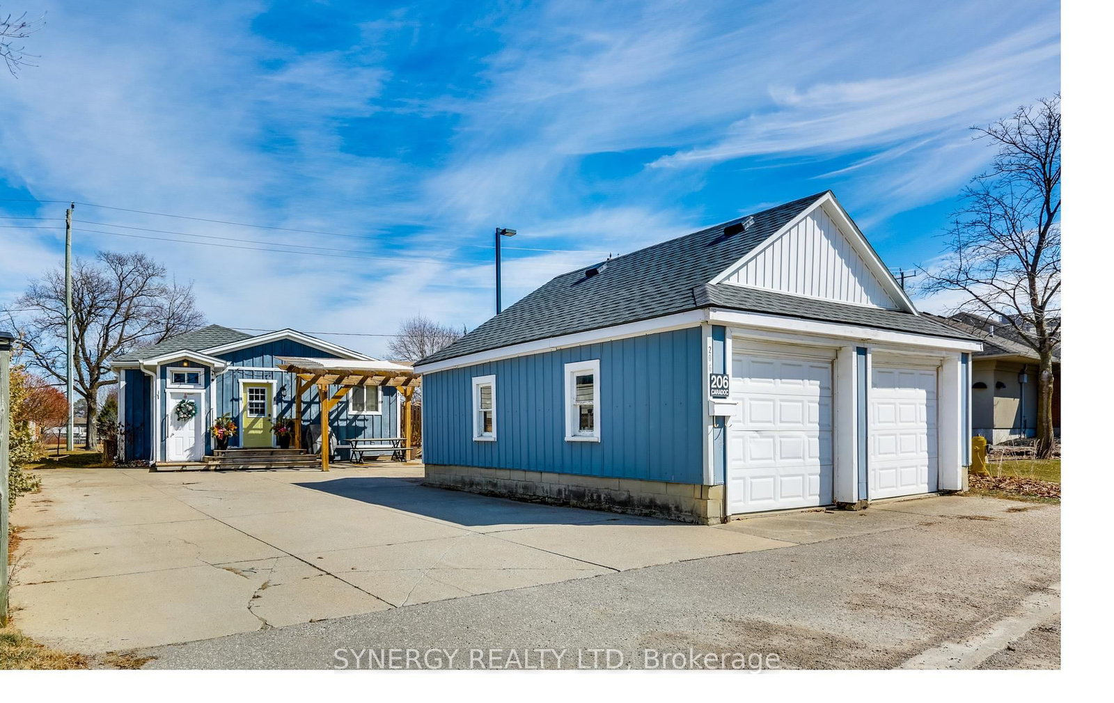 Detached House for sale at 206 Caradoc Street, Strathroy-Caradoc, Ontario, N7G 2P1 - SW - MLS: X13057028