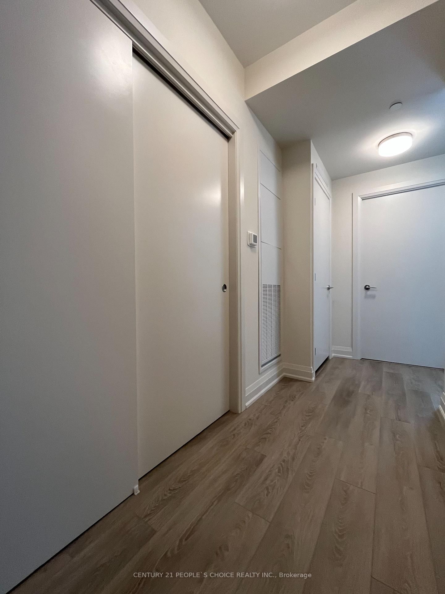 212 King William Street, Unit 1023 - Photo 5