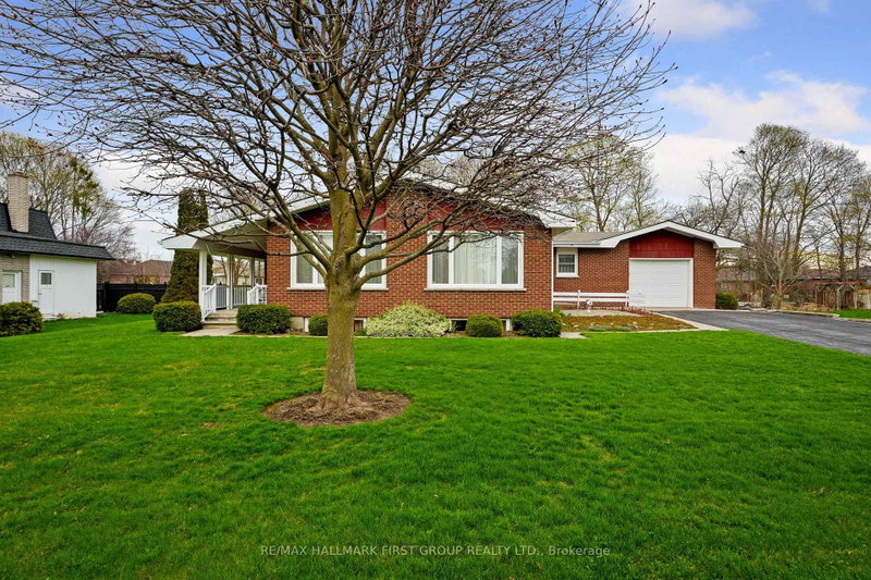 12 Maplewood Boulevard