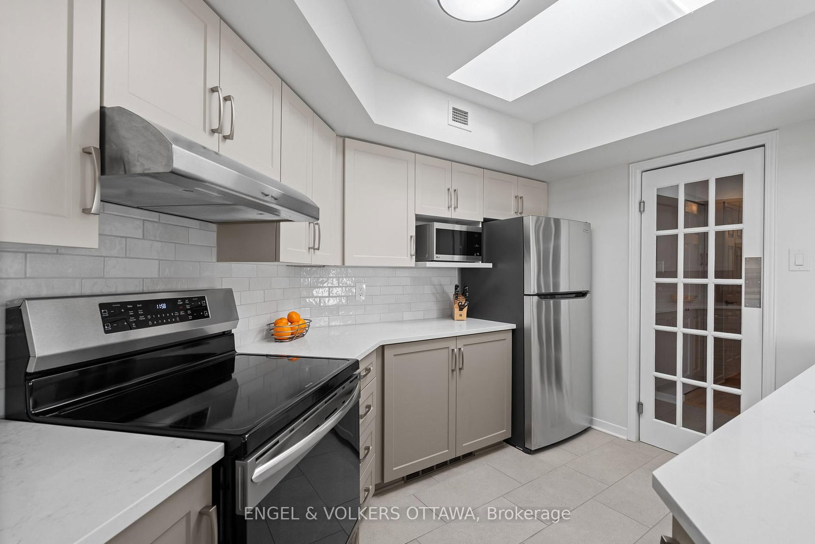 1 Columbus Avenue, Unit 403 - Photo 14