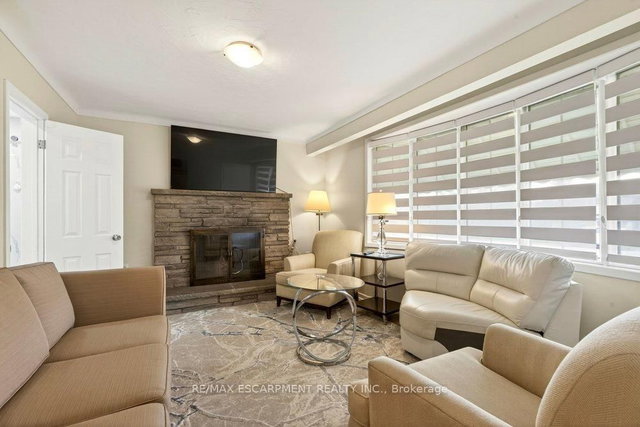 20 ST. CHARLES Drive