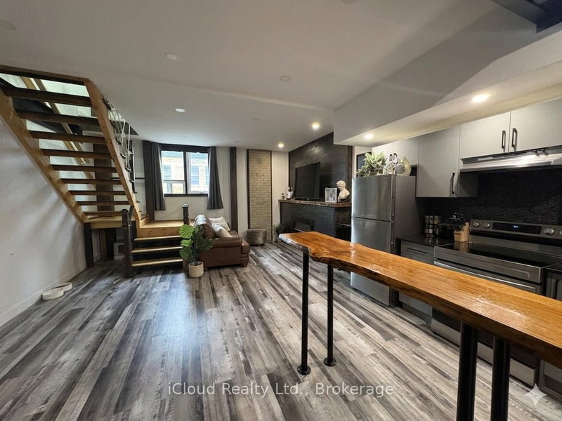 home for lease on 3-7 Foundry Street