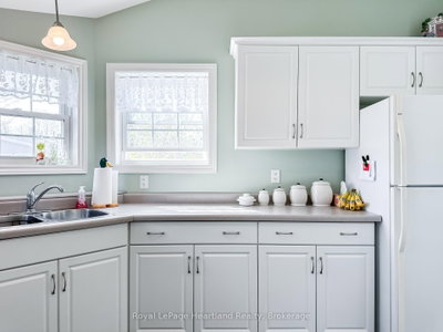 22 ALGONQUIN Lane • Ashfield-Colborne-Wawanosh, ON photo 9