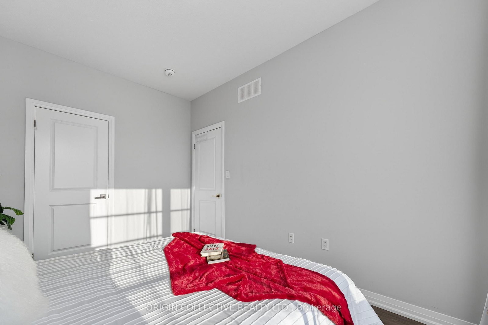 550 Grey Street W, Unit 10 - Photo 25