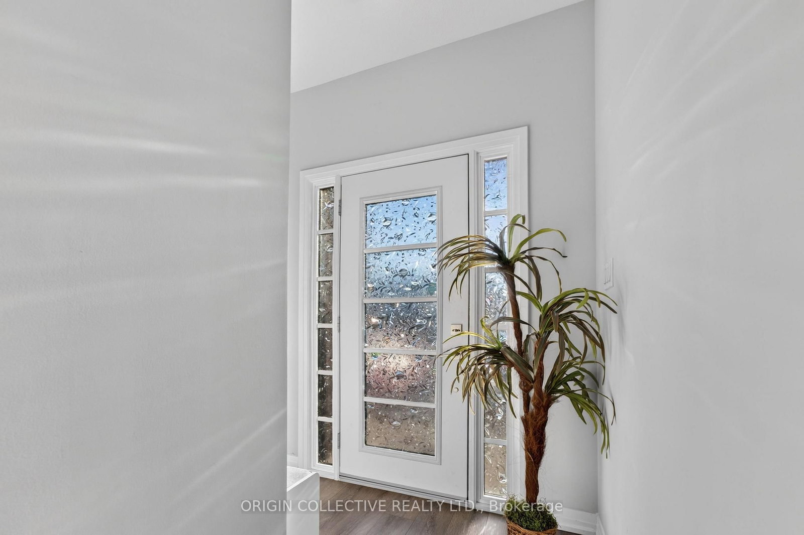 550 Grey Street W, Unit 10 - Photo 4