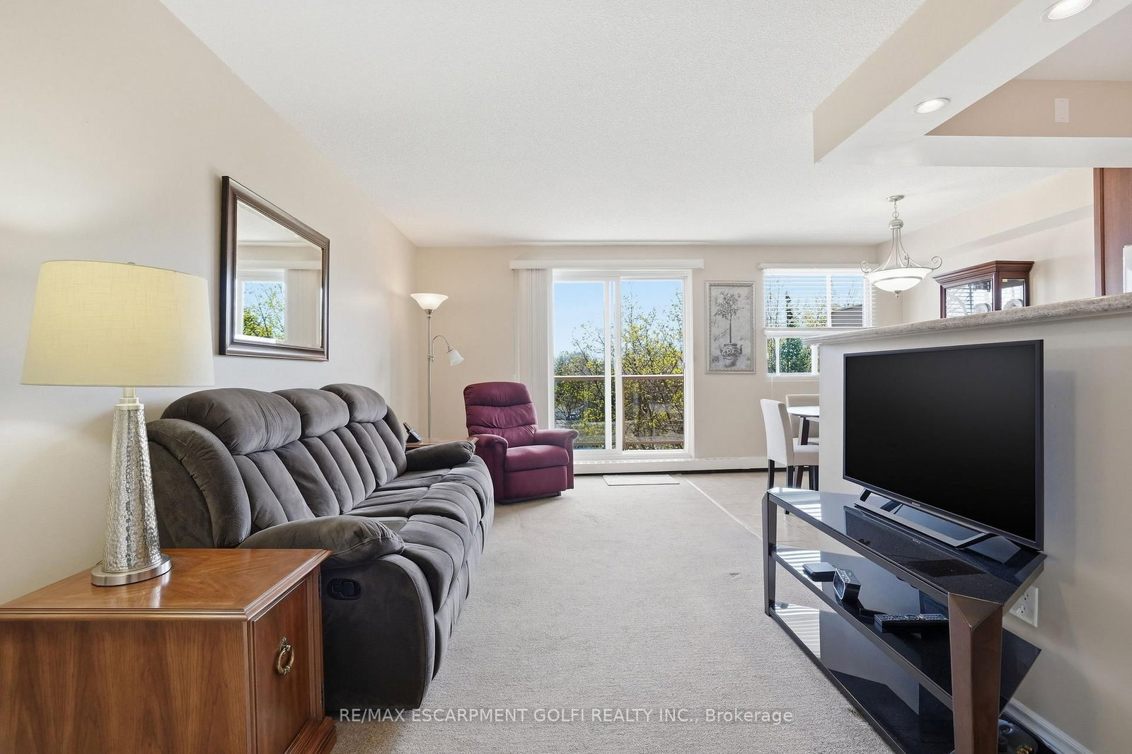 793 Colborne Street E, Unit 512 - Photo 4