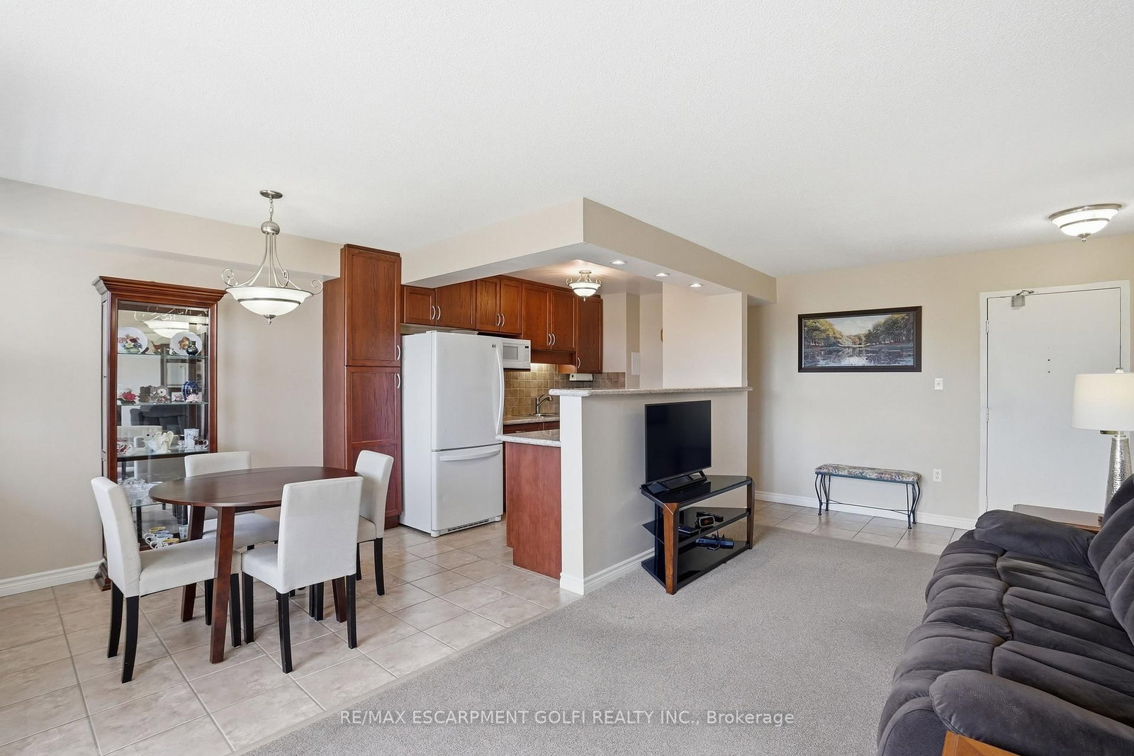 793 Colborne Street E, Unit 512 - Photo 5