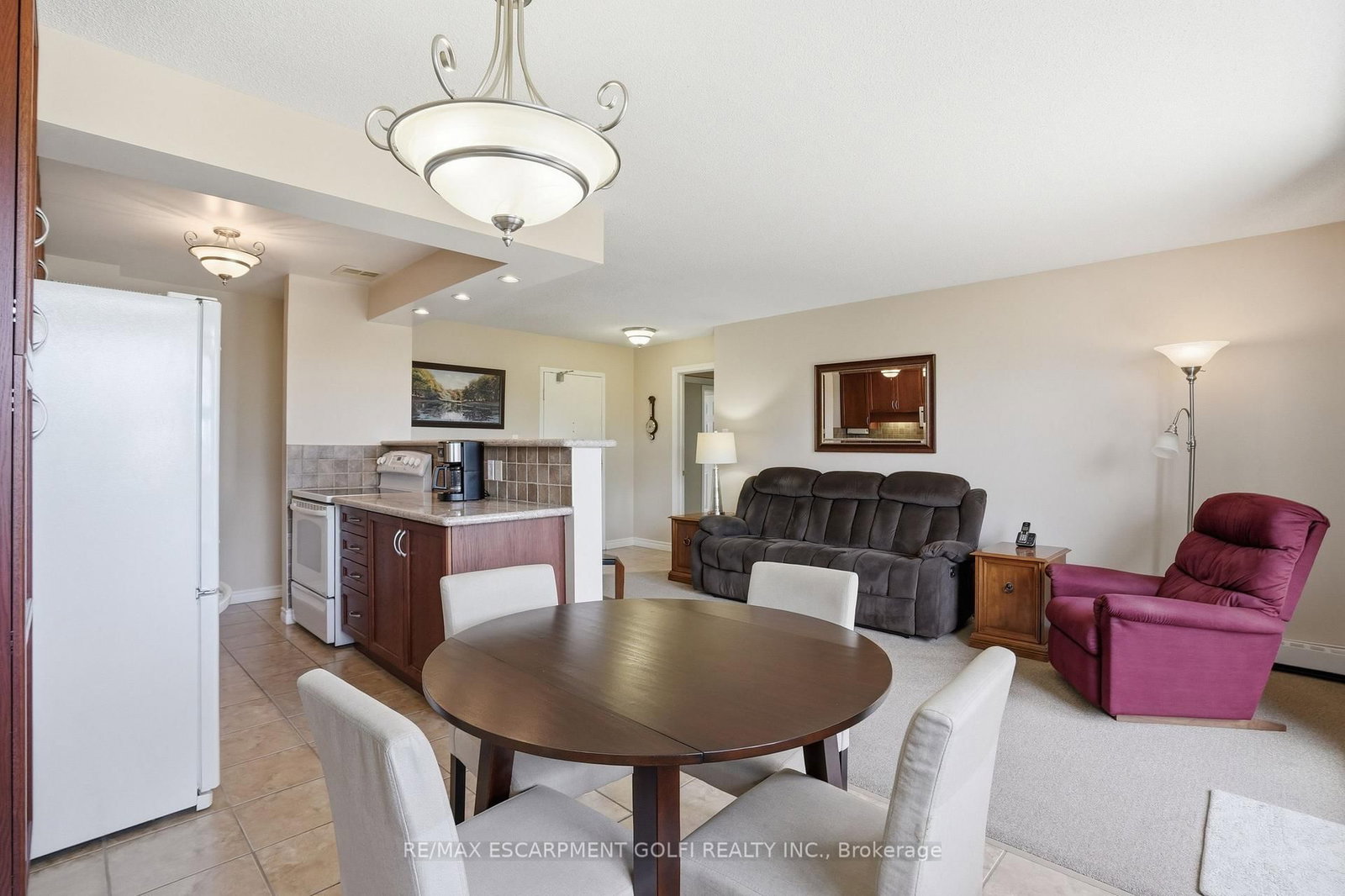 793 Colborne Street E, Unit 512 - Photo 8
