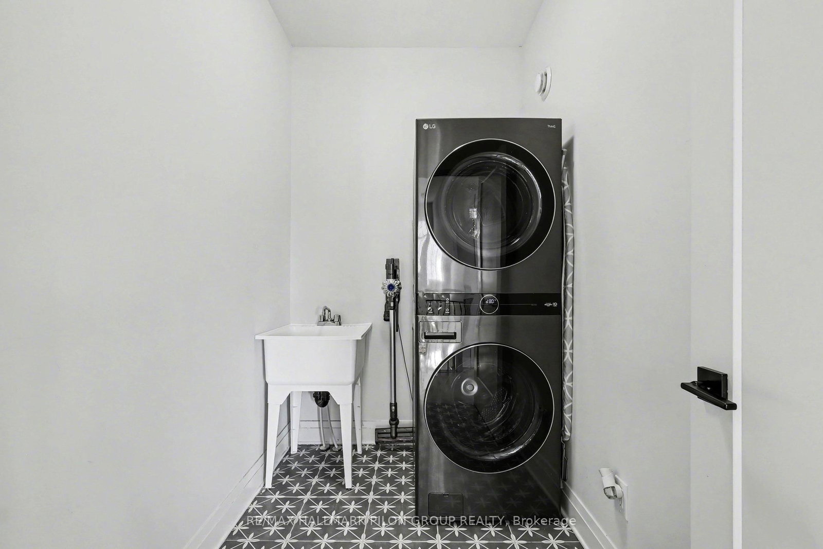 320 Cornice Street - Photo 26