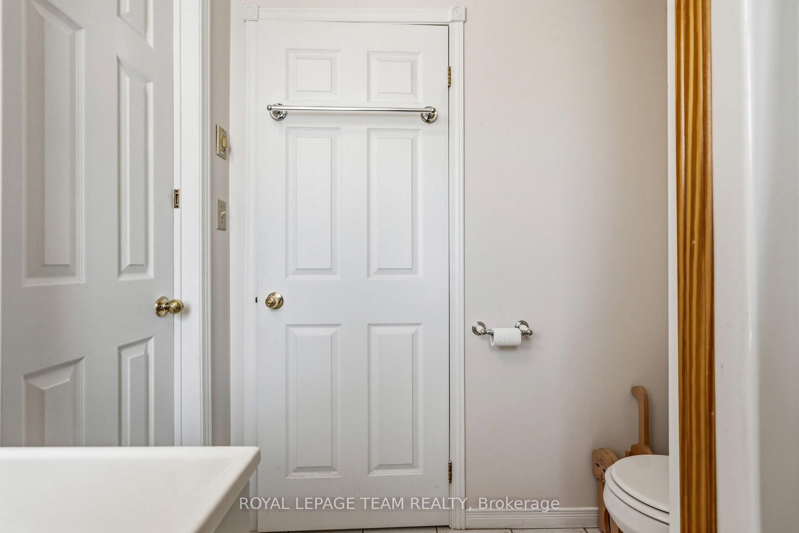 12106 Lakeshore Drive • South Dundas, ON photo 32
