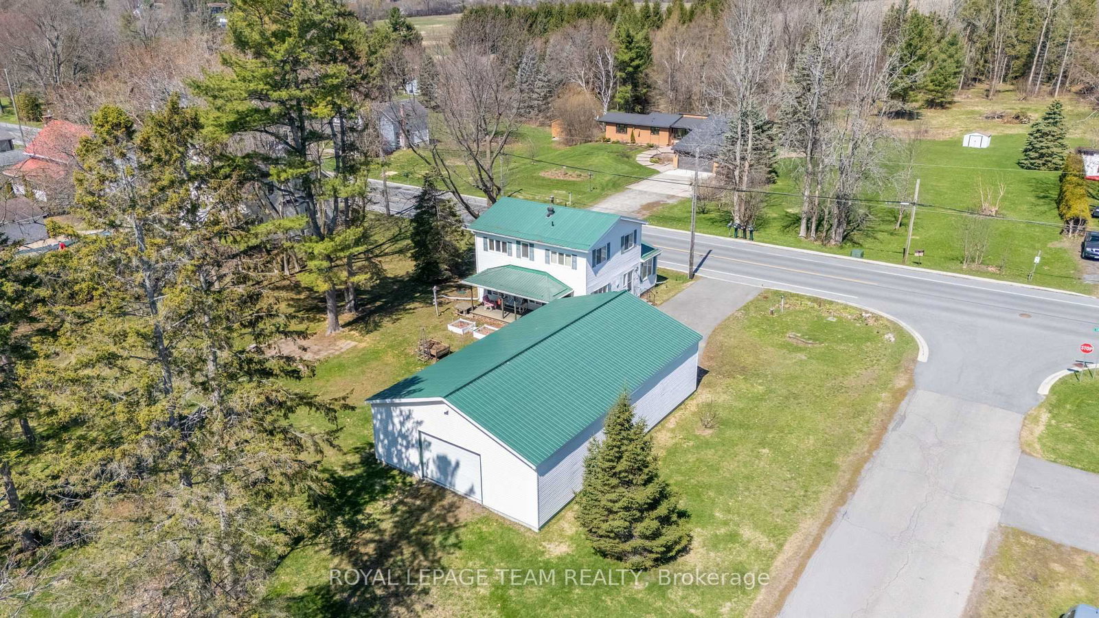 12106 Lakeshore Drive • South Dundas, ON photo 39