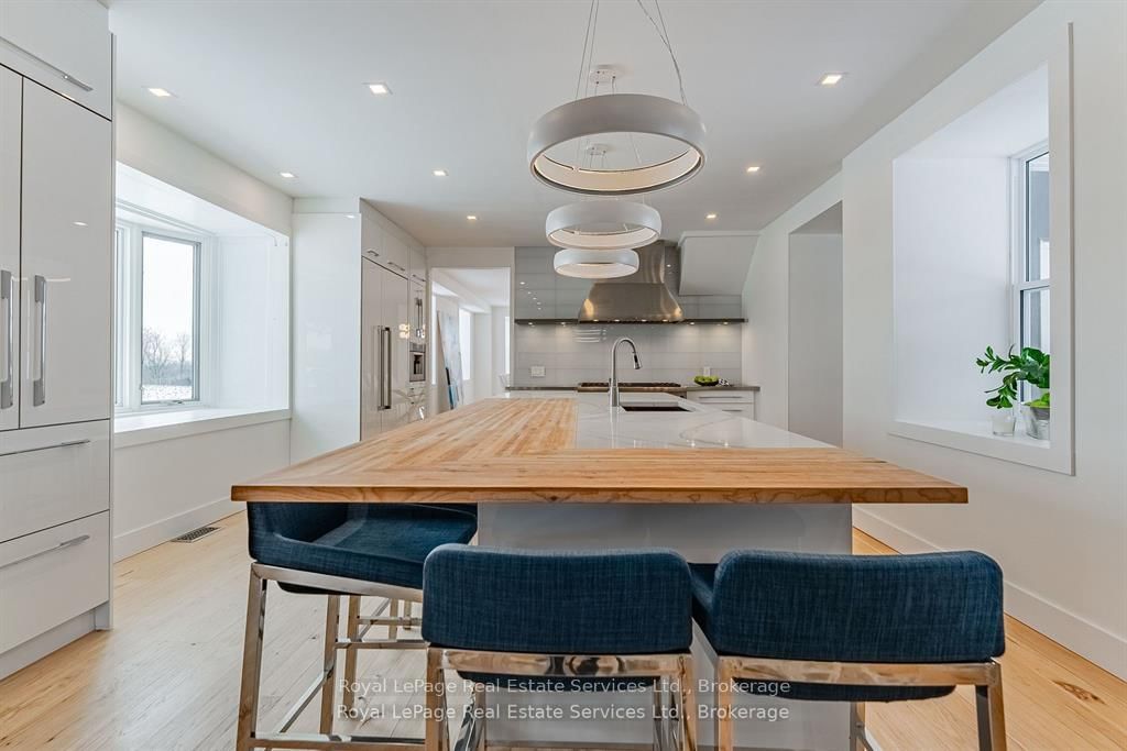 1748 Centre Road • Hamilton, ON photo 9
