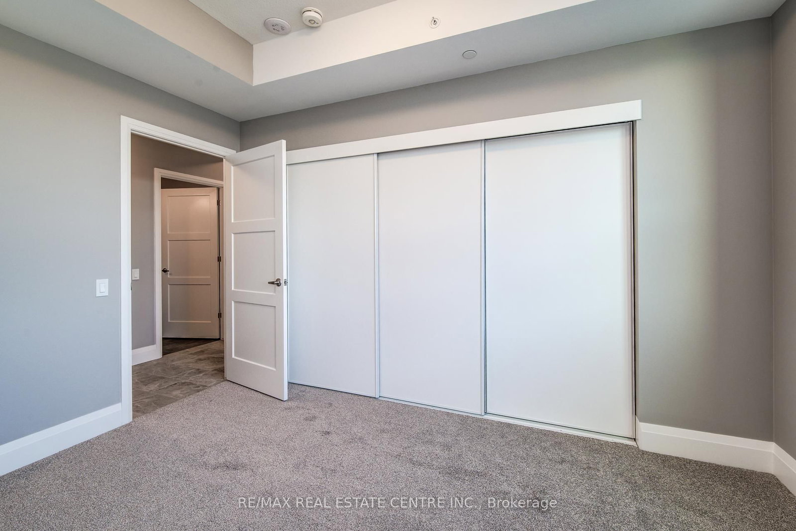 93 Arthur Street S, Unit 317 - Photo 32