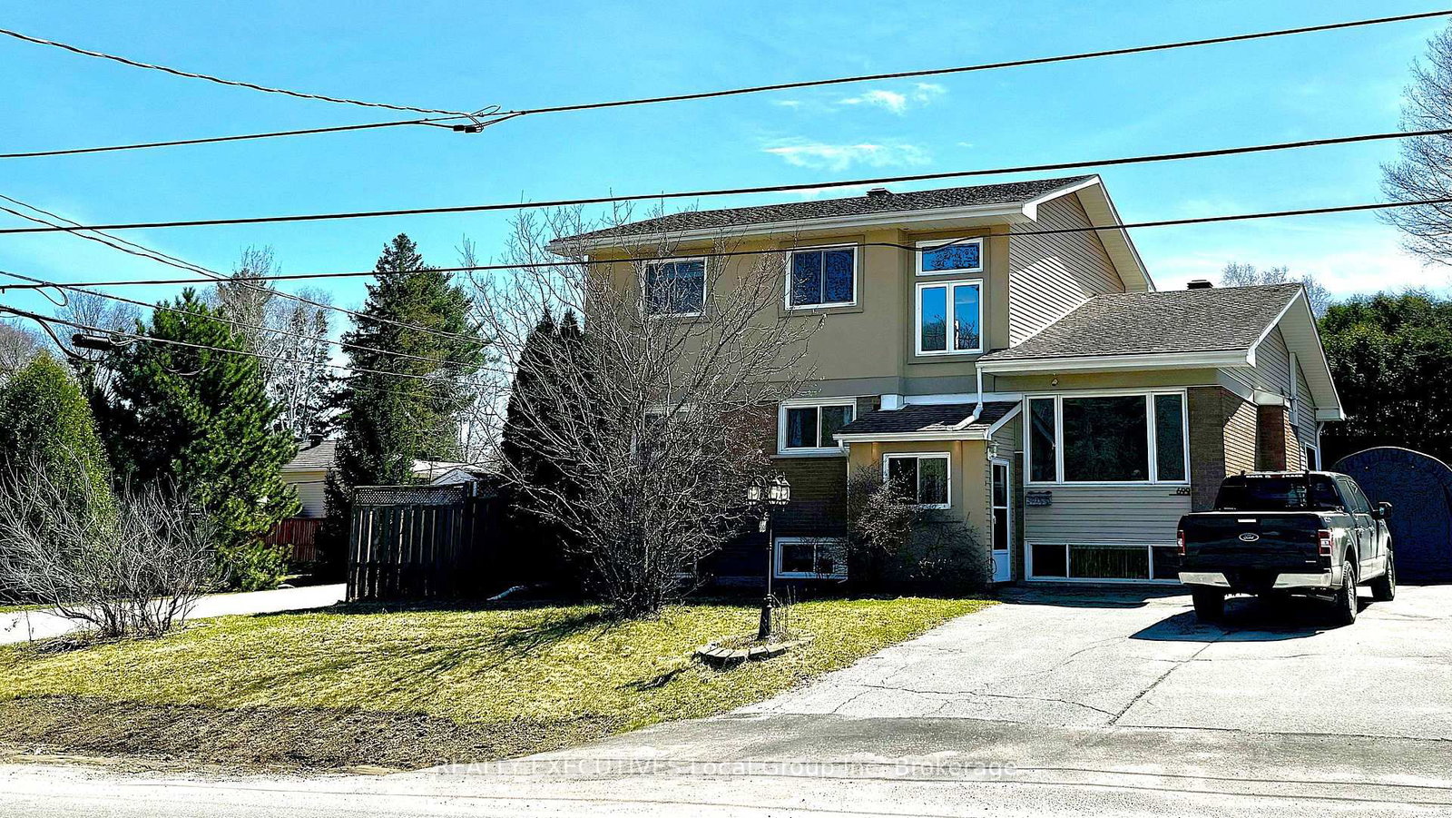 Detached House for sale at 699 Norman Avenue, North Bay, Ontario, P1B 8C2 - Widdifield - MLS: X13058670