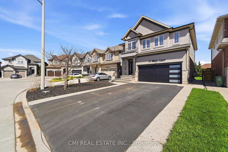 12 Mitten Crt, Hamilton, L8W 0B3 | Image 3