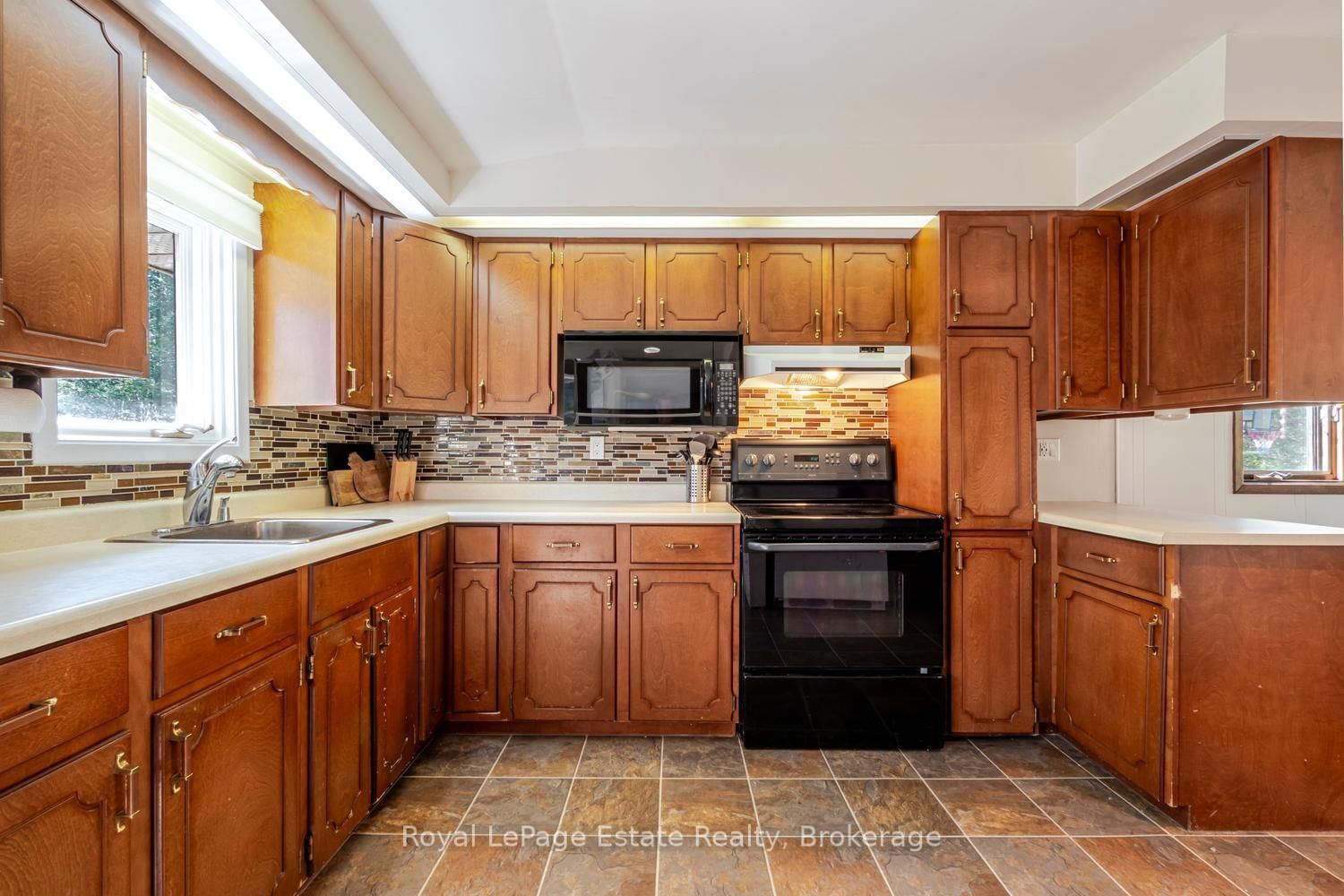 1207 Sauble Falls Road • South Bruce Peninsula, ON photo 19