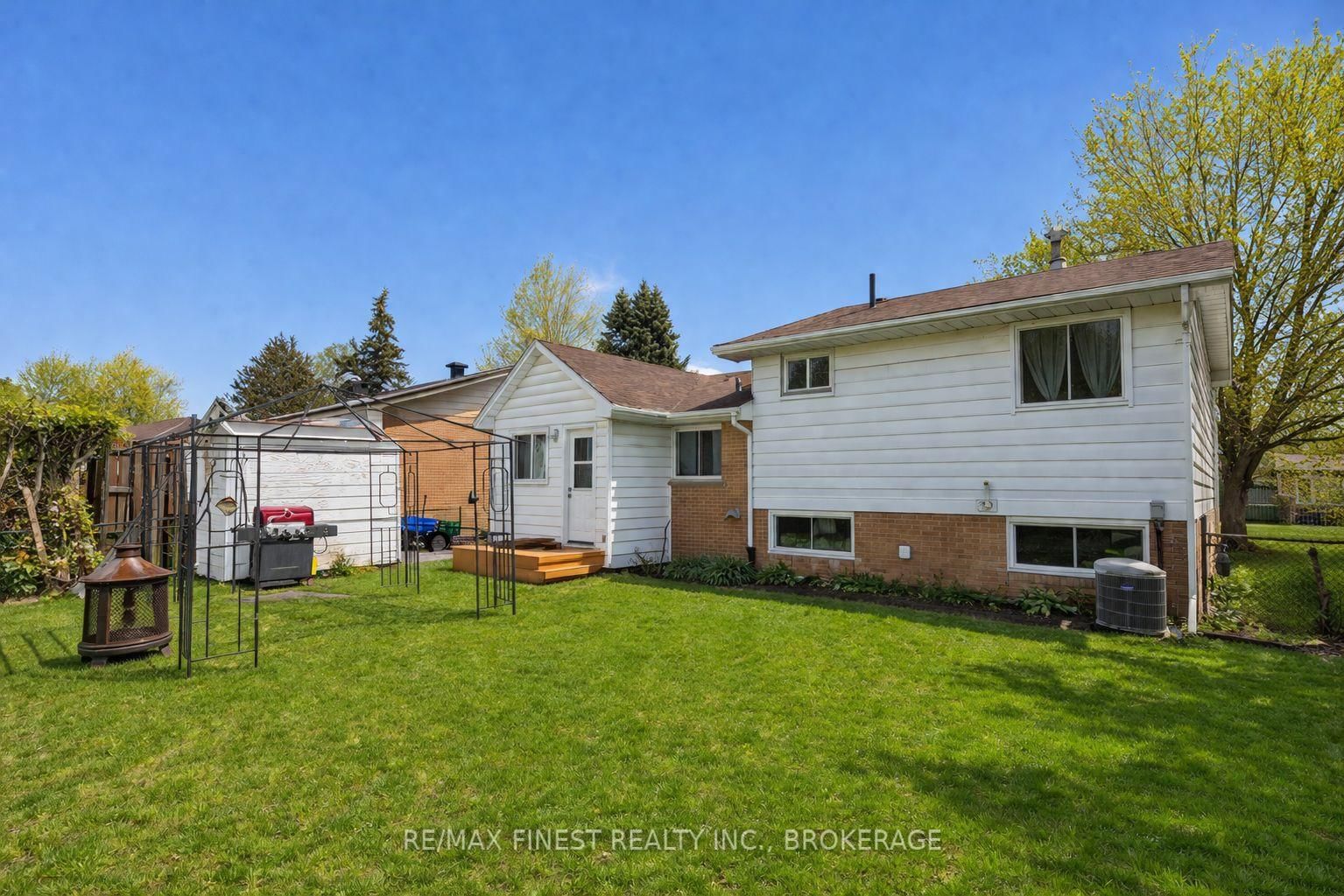 676 Laurier Boulevard • Brockville, ON photo 26