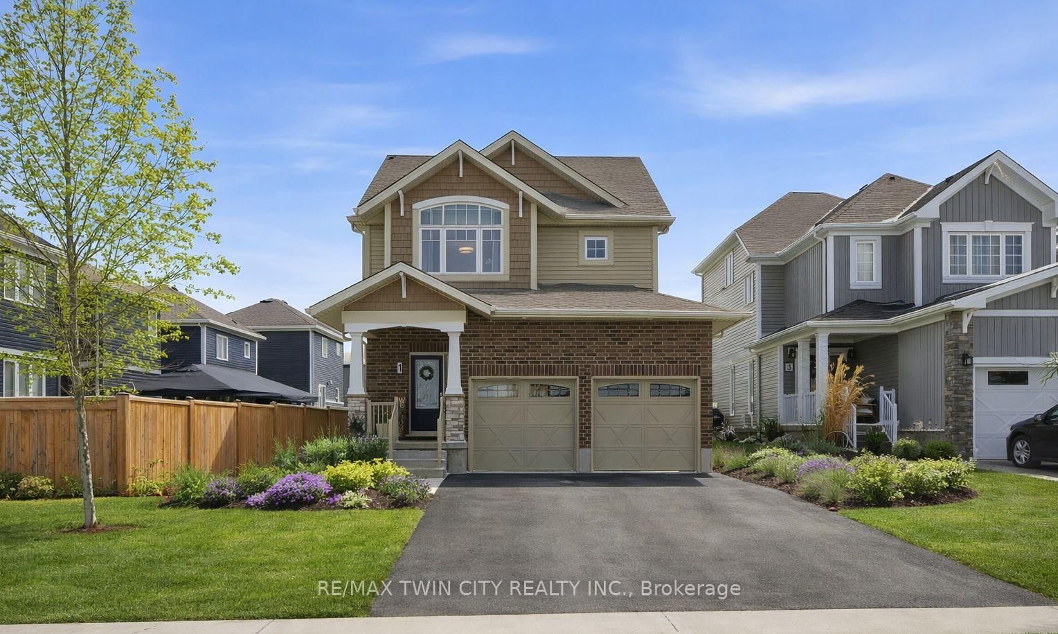 Detached House for sale at 1 Bawcutt Crescent, Brant, Ontario, N3L 0G7 - Paris - MLS: X13059146