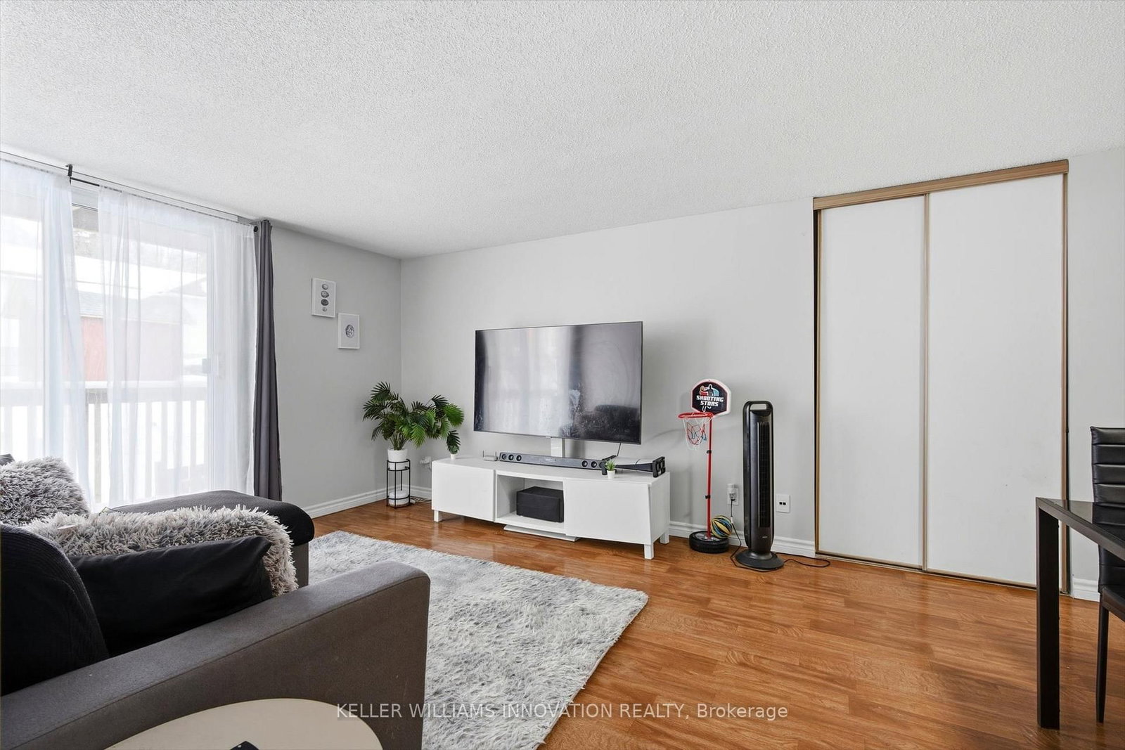 30 Bridge Street W, Unit 205 - Photo 11