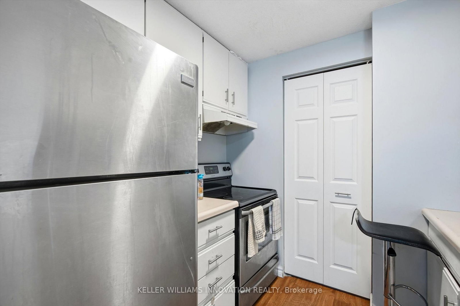 30 Bridge Street W, Unit 205 - Photo 6