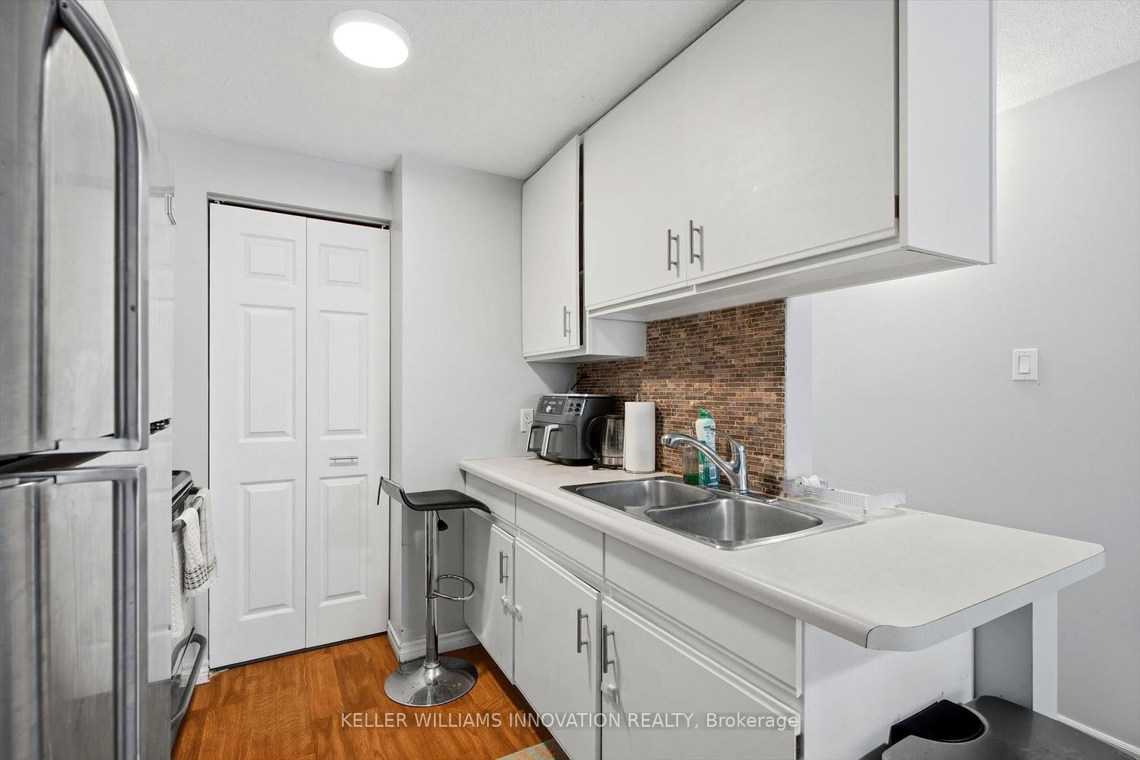 30 Bridge Street W, Unit 205 - Photo 7