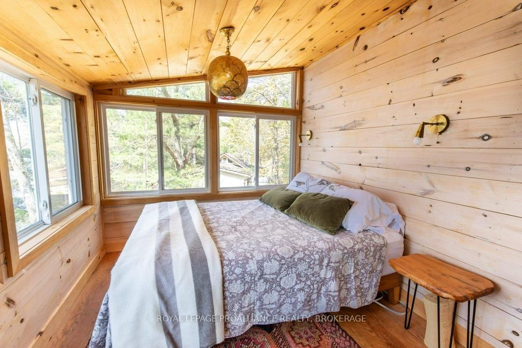 1055B Vilalta Lane • Godfrey, ON photo 13