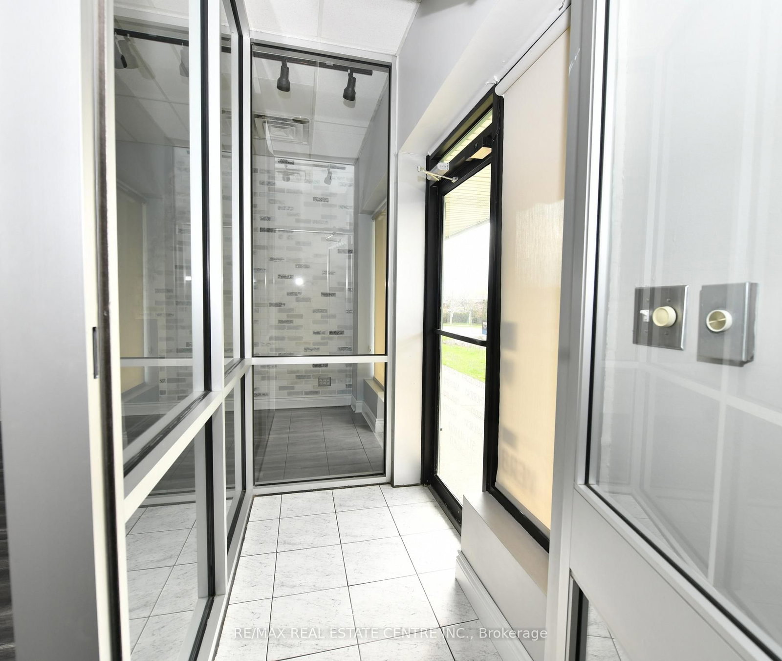 195 Franklin Boulevard, Unit 2 - Photo 4